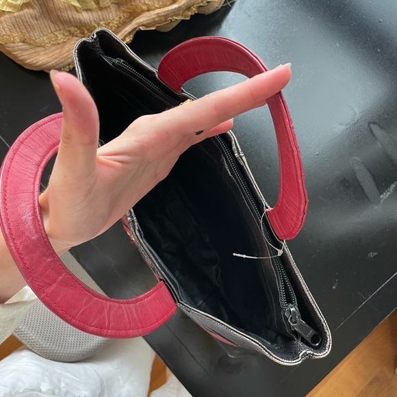 Vintage leather bow bag - Picture 6 of 6